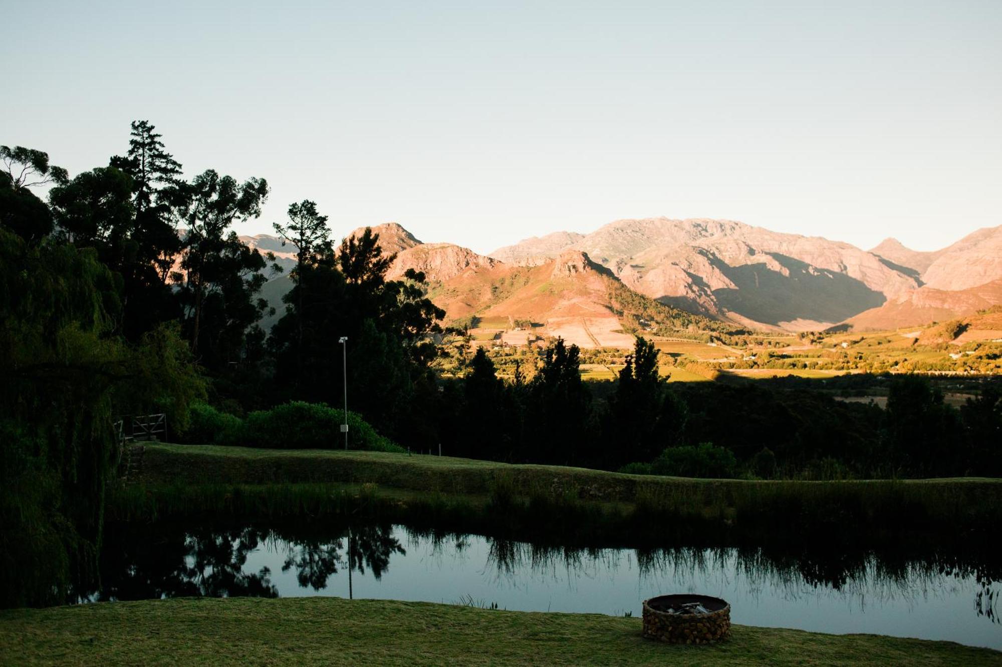 Montmartre Chalets & Venue Franschhoek Exteriör bild