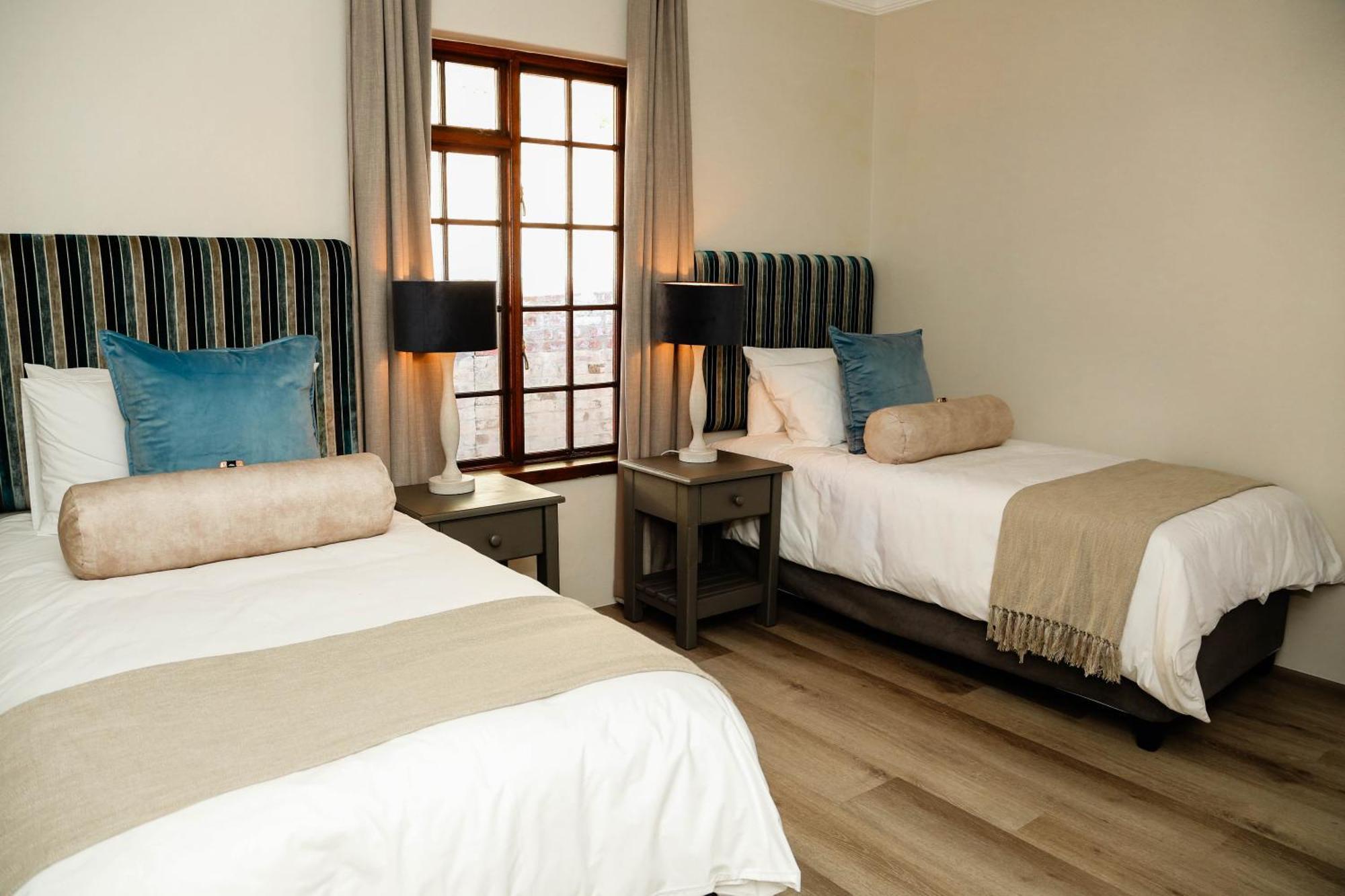 Montmartre Chalets & Venue Franschhoek Exteriör bild